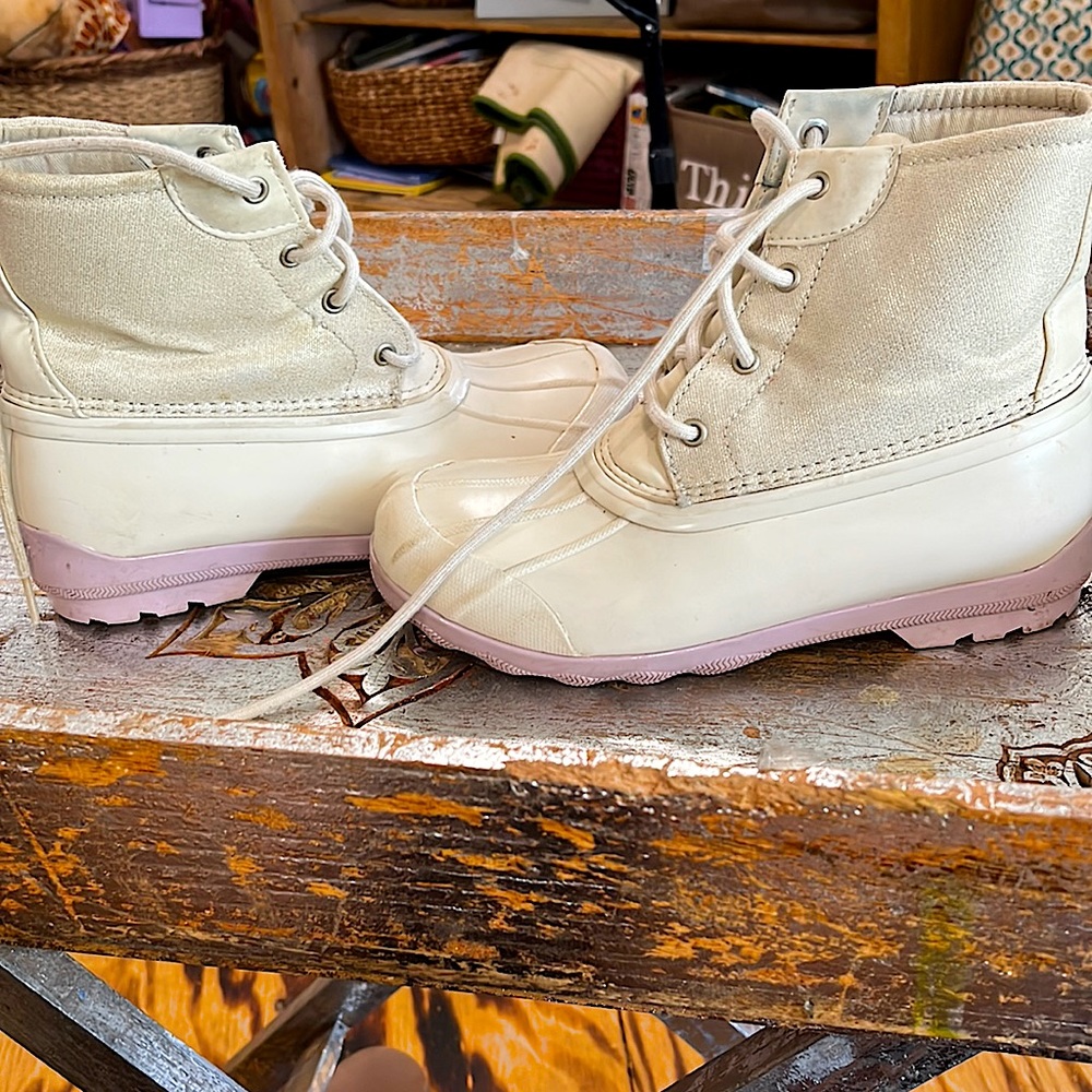 Sherry rain boots